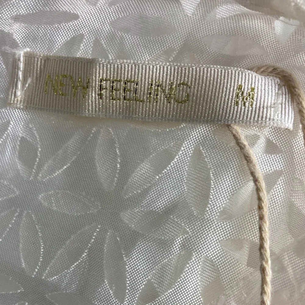 Brand new White Retro-inspired dress - Picture 3 of 7